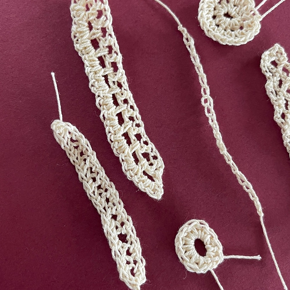 Handmade Crochet Lace Pieces in Cream🌺 - Picture 3 of 5